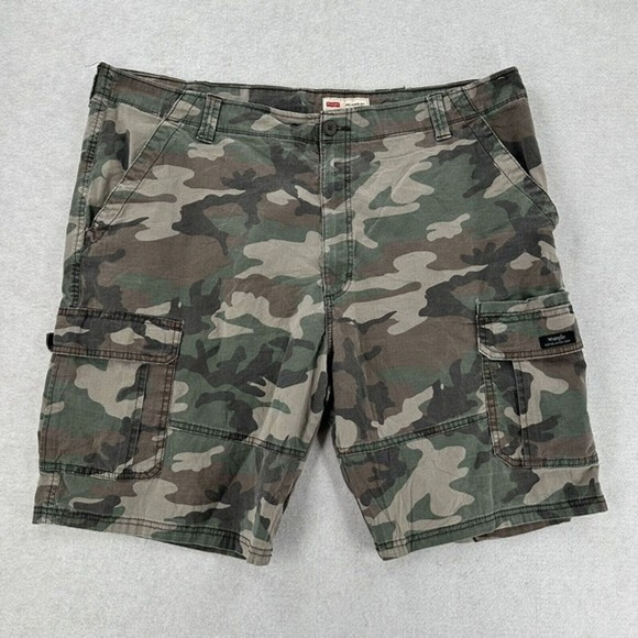 Wrangler‎ Camo Flex Cargo Shorts Relaxed Fit Rip Stop Tech Pocket Mens 42X10 - Picture 1 of 13